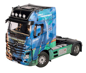 MERCEDES ACTROS GIGASPACE 4X2 TOWING VEHICLE WITH ILLUMINATION