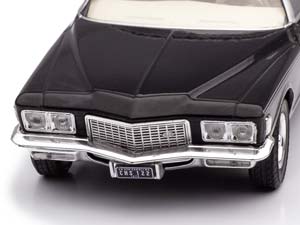 BUICK RIVIERA 1972 BLACK/CREME SCALE — фото 7