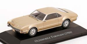 OLDSMOBILE TORONADO 1966 LIGHTGREEN-METALLIC ACRYLBOX COULD BE DAMAGED / ОЛДСМОБИЛЬ ТОРОНАДО СВЕТЛО-ЗЕЛЕНЫЙ МЕТАЛЛИК АКРИЛОВЫЙ БОКС МОЖЕТ БЫТЬ ПОВРЕЖДЕН
