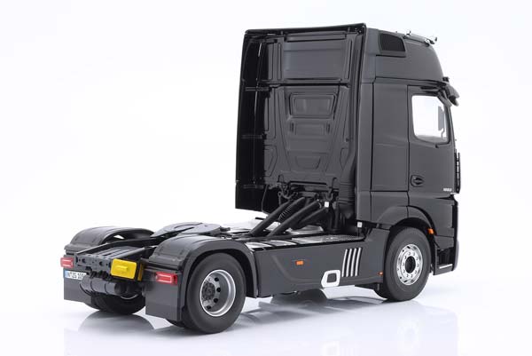 MERCEDES-BENZ ACTROS L BLACK WITH DESIGN / МЕРСЕДЕС-БЕНЦ АКТРОС ЧЕРНЫЙ ДИЗАЙН — фото 2