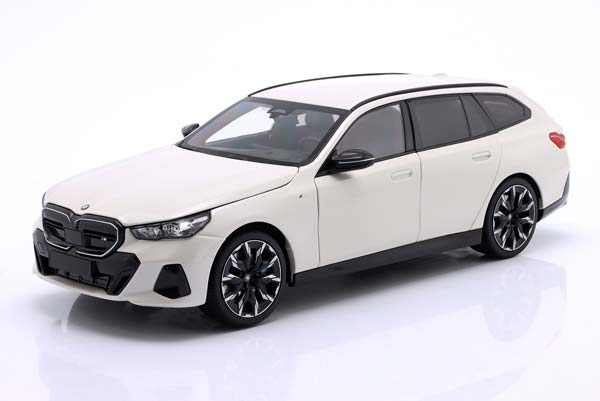 BMW I5 M60 TOURING YEAR 2024 WHITE METALLIC / БМВ I5 M60 ТУРИНГ БЕЛЫЙ МЕТАЛЛИК