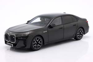 BMW I7 (M70) 2022 GREY METALLIC