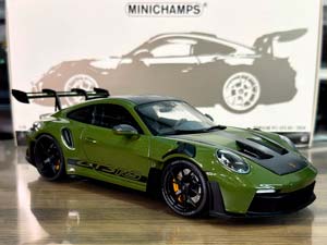PORSCHE 911 (992) GT3RS 2024 NATO OLIVE/BLACK WHEELS / ПОРШЕ 911 992 GT3 RS NATO ОЛИВКОВЫЙ/ЧЕРНЫЕ КОЛЕСА — фото 3