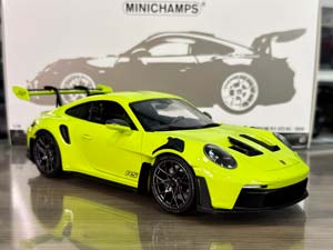 PORSCHE 911 (992) GT3RS 2023 ACID GREEN/BLACK WHEELS / ПОРШЕ 911 992 GT3 RS КИСЛОТНО-ЗЕЛЕНЫЙ/ЧЕРНЫЕ КОЛЕСА — фото 3