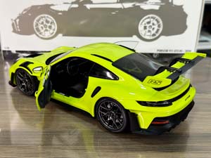 PORSCHE 911 (992) GT3RS 2023 ACID GREEN/BLACK WHEELS / ПОРШЕ 911 992 GT3 RS КИСЛОТНО-ЗЕЛЕНЫЙ/ЧЕРНЫЕ КОЛЕСА — фото 11