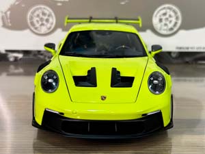 PORSCHE 911 (992) GT3RS 2023 ACID GREEN/BLACK WHEELS / ПОРШЕ 911 992 GT3 RS КИСЛОТНО-ЗЕЛЕНЫЙ/ЧЕРНЫЕ КОЛЕСА — фото 2