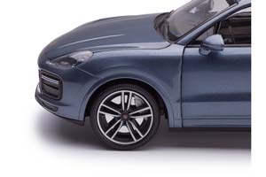PORSCHE CAYENNE TURBO S 2017 BLUE METALLIC — фото 16