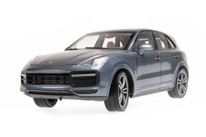 PORSCHE CAYENNE TURBO S 2017 BLUE METALLIC — фото 4