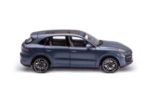 PORSCHE CAYENNE TURBO S 2017 BLUE METALLIC — фото 10