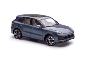 PORSCHE CAYENNE TURBO S 2017 BLUE METALLIC — фото 11