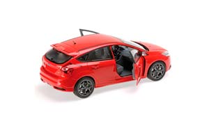FORD FOCUS ST 2011 RED LIMITED EDITION 504 PCS — фото 4