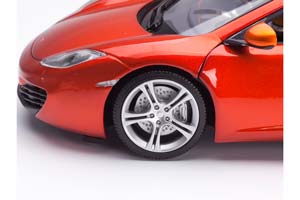 MCLAREN MP4-12C 2011 RED — фото 10