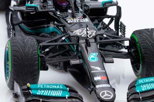 MERCEDES AMG W12 E PERFORMANCE WINNER GP RUSSIA 2021 HAMILTON / МЕРСЕДЕС АМГ (ПОБЕДИТЕЛЬ ГРАН-ПРИ РОССИЯ 2021 ЛЬЮИС ХЭМИЛЬТОН) — фото 5