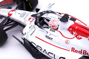 RED BULL ORACLE RACING RB21 MAX VERSTAPPEN WINNER JAPAN GP 2025 #1 — фото 7