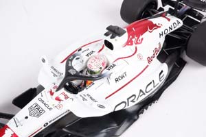 RED BULL ORACLE RACING RB21 MAX VERSTAPPEN WINNER JAPAN GP 2025 #1 — фото 10