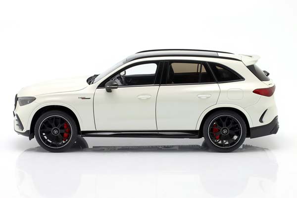 MERCEDES-BENZ AMG GLC 63 S E PERFORMANCE OPALITE WHITE / МЕРСЕДЕС-БЕНЦ АМГ ГЛК 63 PERFORMANCE ОПАЛИТОВЫЙ БЕЛЫЙ — фото 4