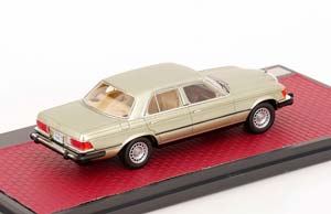 MERCEDES 450 SE W116 J R EWING DALLAS TV SERIES 1978 LIGHT GREEN METALLIC — фото 2