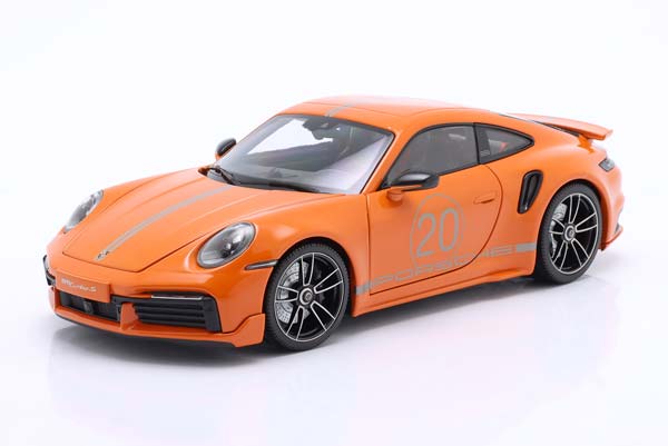 PORSCHE 911 (992) TURBO S SPORT DESIGN 2021 ORANGE SILVER