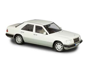 MERCEDES W124 E-CLASS 1989 WHITE / МЕРСЕДЕС 124 Е-КЛАСС БЕЛЫЙ — фото 4