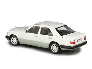MERCEDES W124 E-CLASS 1989 WHITE / МЕРСЕДЕС 124 Е-КЛАСС БЕЛЫЙ — фото 5