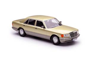 MERCEDES-BENZ 560SEL (W126) 1985 СВЕТЛО-ЗЕЛЕНЫЙ МЕТАЛЛИК — фото 5