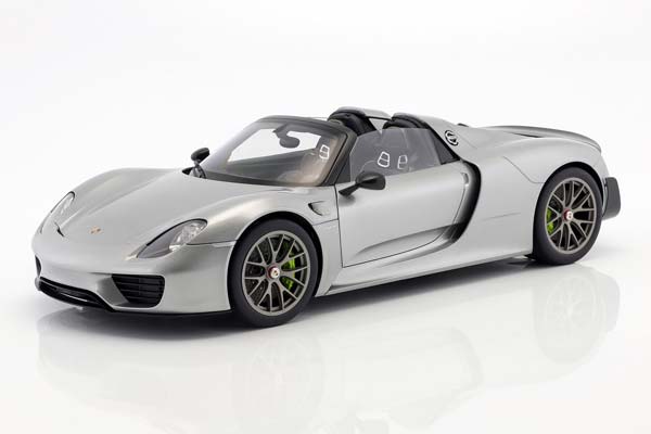 PORSCHE 918 SPYDER 2013 GREY