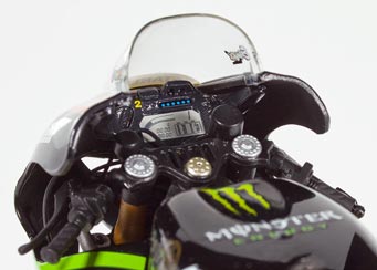 YAMAHA YZR M1 MOTO GP FOLGER 2017 MONSTER / ЯМАХА УЗР-М1 (ГРАН-ПРИ ФОЛЬГЕР) — фото 4