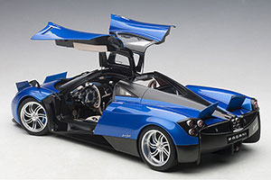 PAGANI HUAYRA 2011 BLUE METALLIC/BLACK ROOF — фото 3
