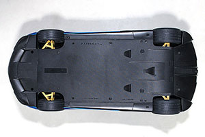 PAGANI HUAYRA 2011 BLUE METALLIC/BLACK ROOF — фото 17