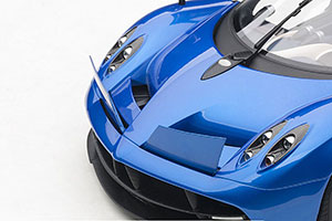 PAGANI HUAYRA 2011 BLUE METALLIC/BLACK ROOF — фото 6