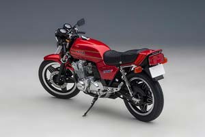 HONDA CB750F BARIBARI LEGEND КРАСНЫЙ — фото 4