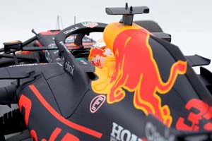 RED BULL RB16B HONDA F1 WINNER GP ABU DHABI WORLD CHAMPION 2021 MAX VERSTAPPEN / РЕД БУЛЛ МАКСА ФЕРСТАППЕНА - ЧЕМПИОН МИРА 2021 — фото 5