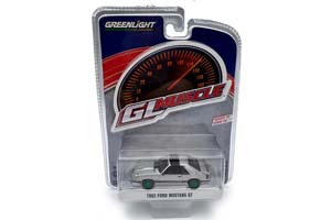 FORD MUSTANG GT 1982 СЕРЕБРИСТЫЙ МЕТАЛЛИК С ЗЕЛЕНЫМИ КОЛЕСАМИ (ДЛИНА МОДЕЛИ 6-10 СМ)