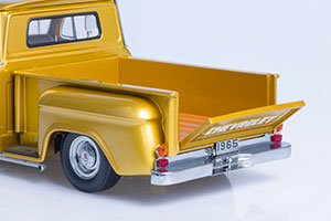 CHEVROLET C-10 STEPSIDE PICK-UP LOWRIDER 1965 METALLIC GOLD — фото 13