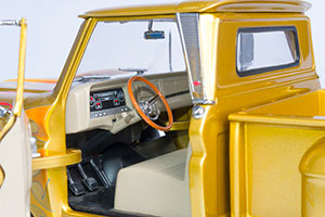 CHEVROLET C-10 STEPSIDE PICK-UP LOWRIDER 1965 METALLIC GOLD — фото 14
