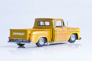 CHEVROLET C-10 STEPSIDE PICK-UP LOWRIDER 1965 METALLIC GOLD — фото 2