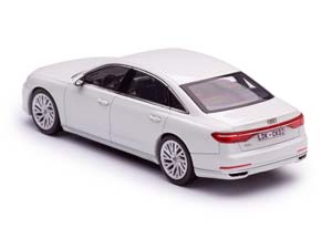 AUDI A8 L 2018 БЕЛЫЙ — фото 3