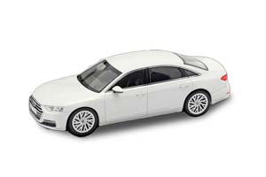 AUDI A8 L 2018 БЕЛЫЙ