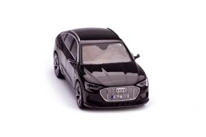 AUDI E-TRON SPORTBACK 2020 ЧЕРНЫЙ — фото 3