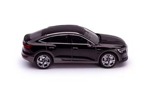 AUDI E-TRON SPORTBACK 2020 ЧЕРНЫЙ — фото 7