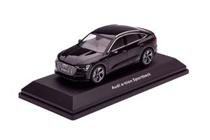AUDI E-TRON SPORTBACK 2020 ЧЕРНЫЙ — фото 9