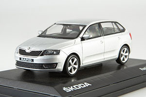 SKODA RAPID SPACEBACK 2013 WHITE — фото 7