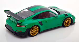PORSCHE 911 (991 II) GT2 RS WEISSACH PACKAGE - 2018 ЗЕЛЕНЫЙ С ЗОЛОТИСТЫМИ ДИСКАМИ — фото 2