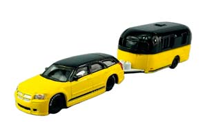 DODGE MAGNUM R/T STATION WAGON WITH ROULOTTE (2006), YELLOW BLACK (ДЛИНА ПРИМЕРНО 25 СМ)