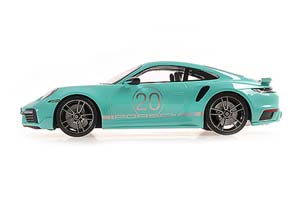 PORSCHE 911 (992) TURBO S COUPE SPORT DESIGN - 2021 - GREEN — фото 3