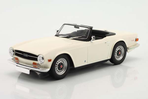 TRIUMPH TR6 1969 БЕЛЫЙ