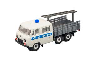 УАЗ 39094 ФЕРМЕР 3-Х МОСТОВЫЙ С ЛЕСТНИЦЕЙ ДЕЖУРНАЯ ЧАСТЬ С ЛЕСТНИЦЕЙ, БЕЛЫЙ — фото 1