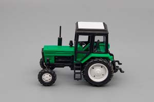 TRACTOR MTZ-82 (USSR RUSSIA) GREEN BLACK | ТРАКТОР МТЗ-82 ЗЕЛЕНЫЙ/ЧЕРНЫЙ (ПЛАСТИК) — фото 4