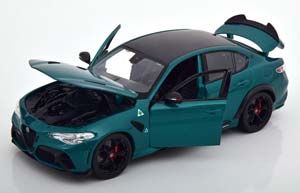 ALFA ROMEO GIULIA GTA 2020 GREEN METALLIC — фото 3