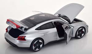 AUDI RS E-TRON GT 2022 SILVER — фото 4